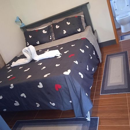 Clarin Sarah'S Garden Bnb & Spa住宿加早餐旅馆 外观 照片