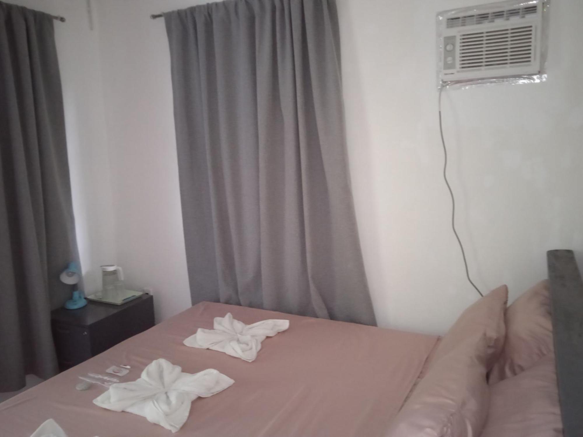 Clarin Sarah'S Garden Bnb & Spa住宿加早餐旅馆 外观 照片