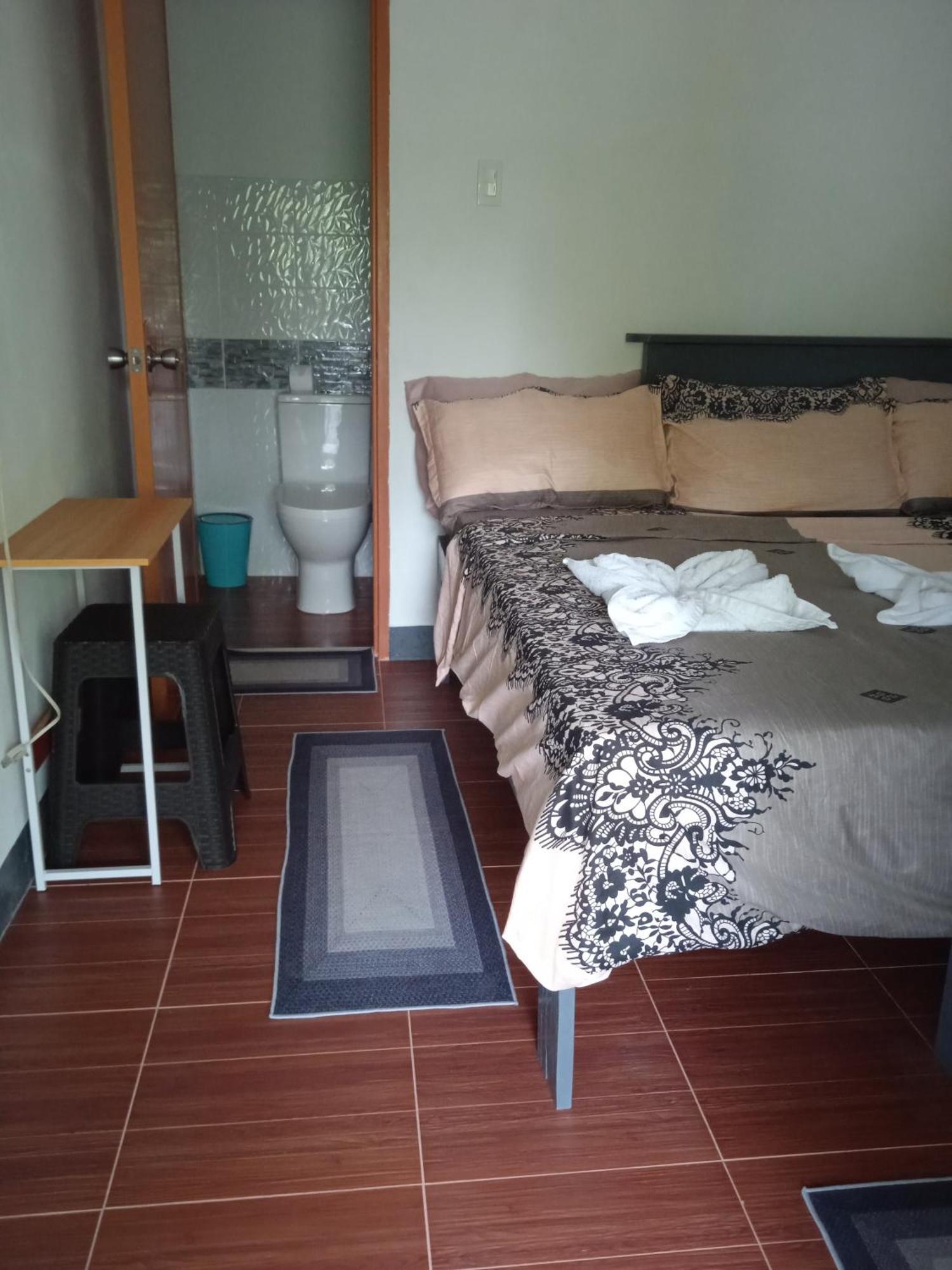 Clarin Sarah'S Garden Bnb & Spa住宿加早餐旅馆 客房 照片
