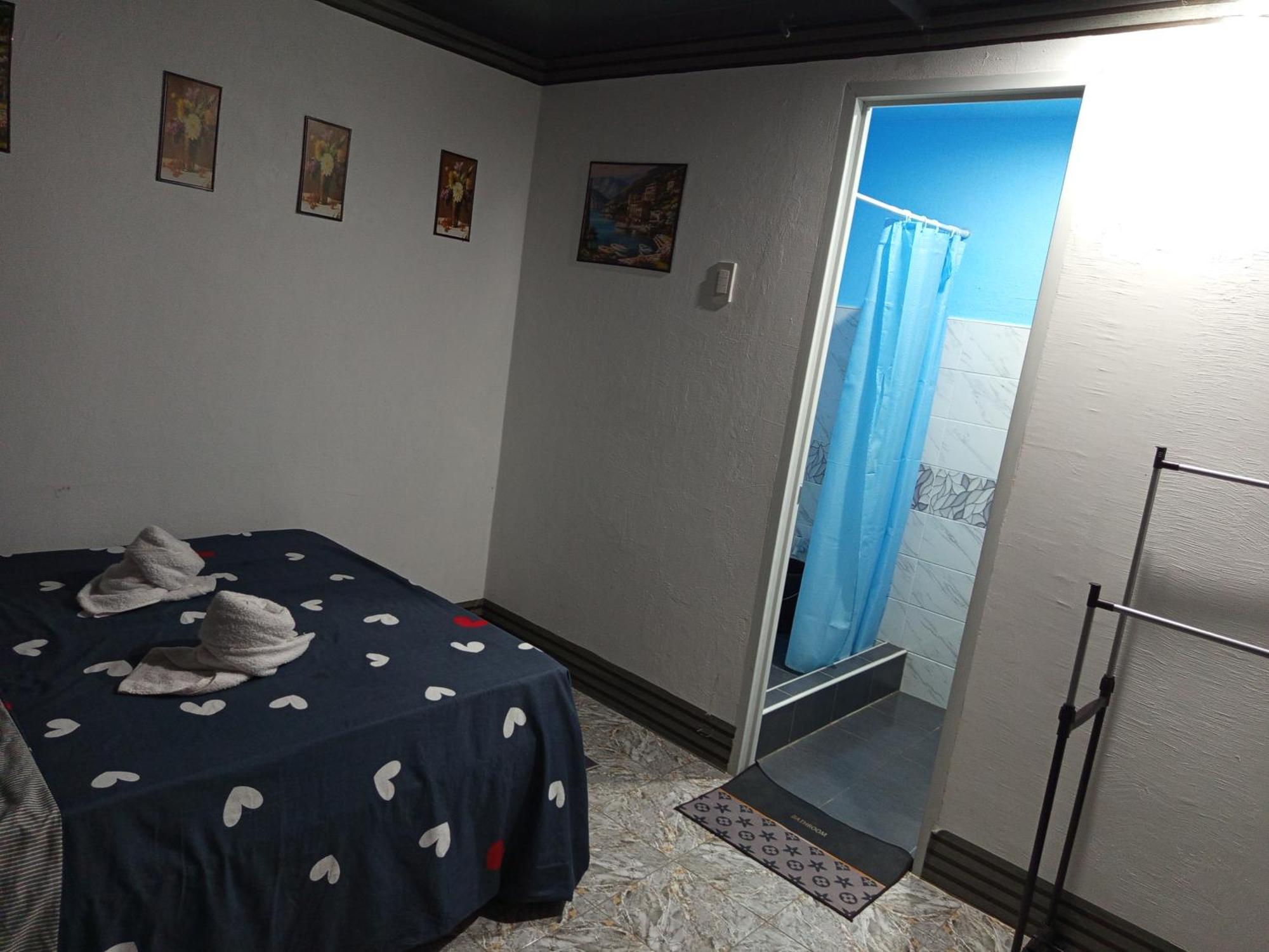 Clarin Sarah'S Garden Bnb & Spa住宿加早餐旅馆 外观 照片