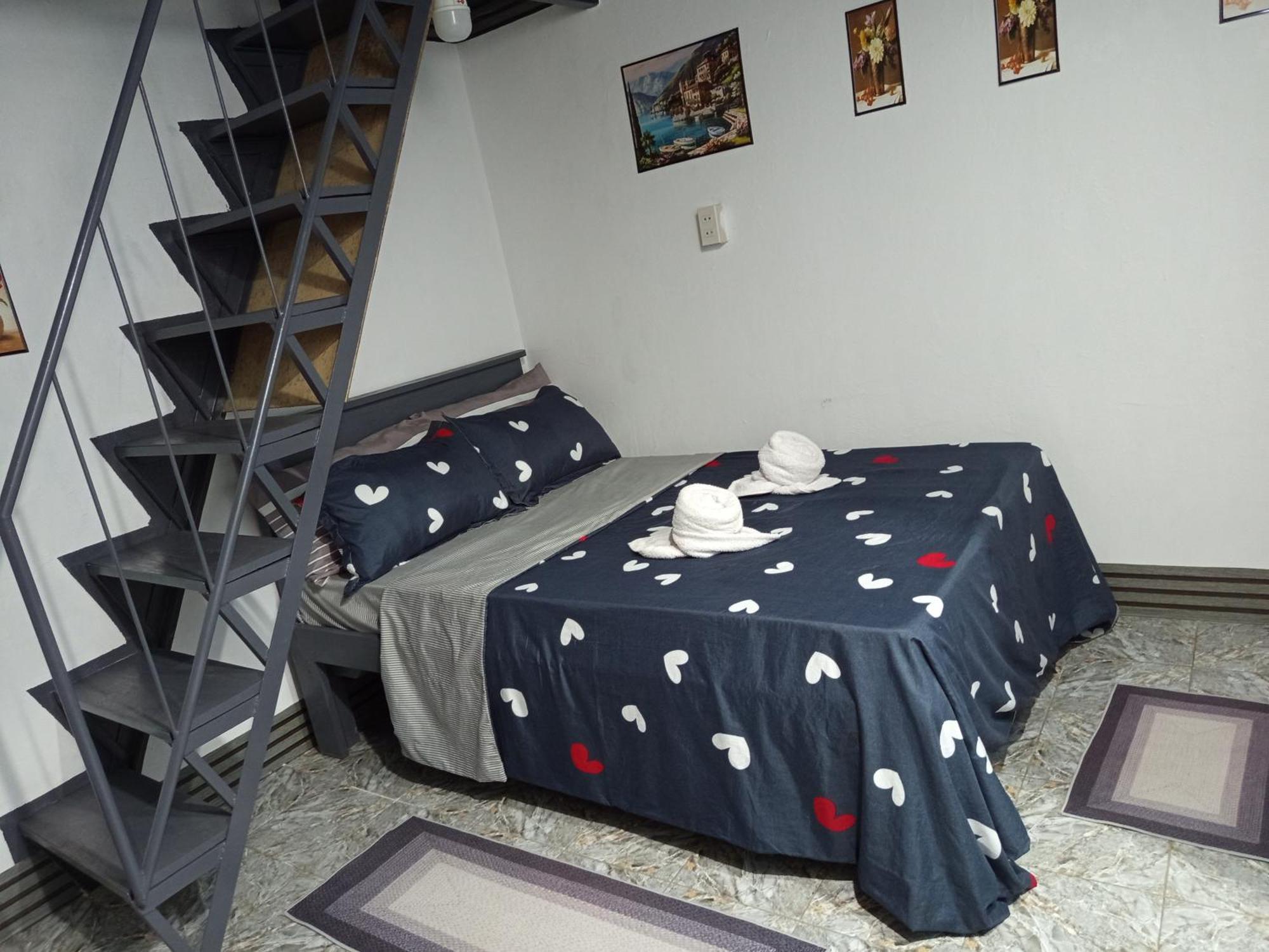 Clarin Sarah'S Garden Bnb & Spa住宿加早餐旅馆 外观 照片